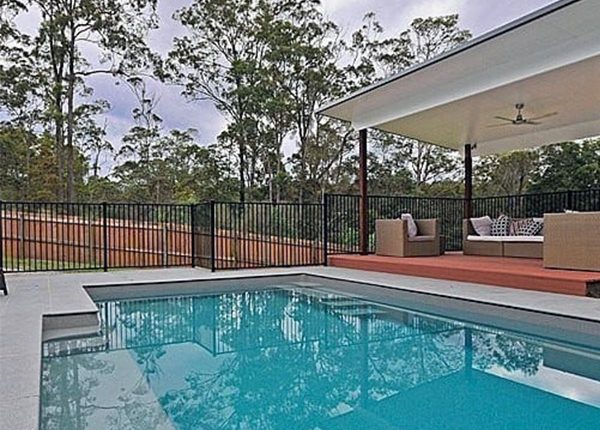 池围栏的想法:澳大利亚后院的池栅栏设计