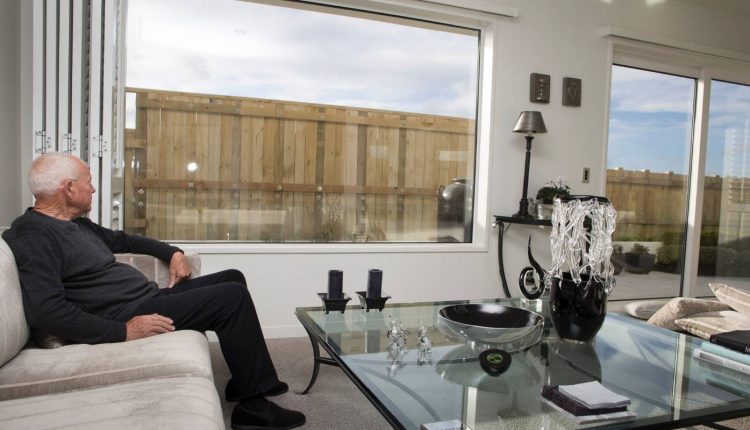 惠灵顿栅栏的故事继续上演，建筑商就7.2万美元的费用提起上诉