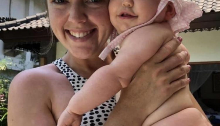 Aurora ellis与玛拉母亲。