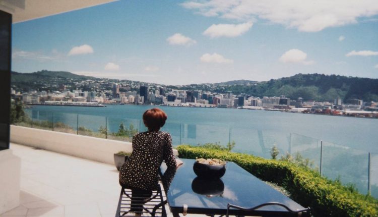 观看封锁围栏建设者要求法院重新考虑爱游戏手球72,000美元的成本