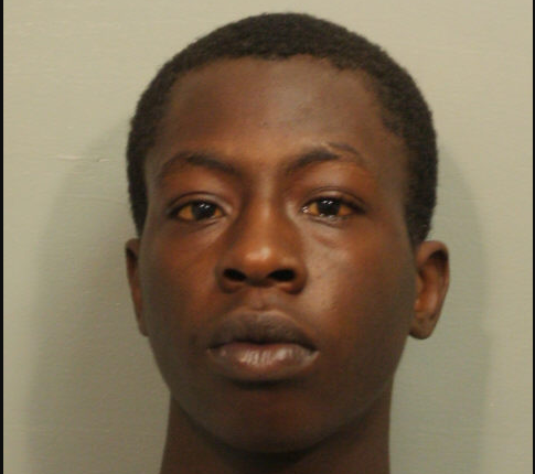 男子在车道上发现，多次拍摄，警察寻找感兴趣的人