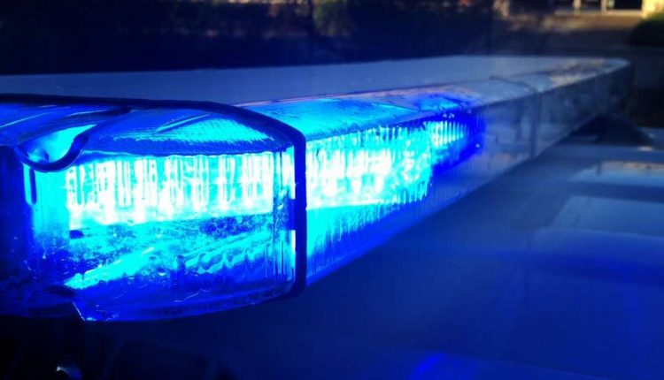 周日，康科德的一个菲律宾家庭被跟踪回家，并被持枪抢劫，这是又一起针对亚裔社区的抢劫。